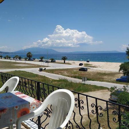 Thomas Vrasna Close To The Sea Exterior photo